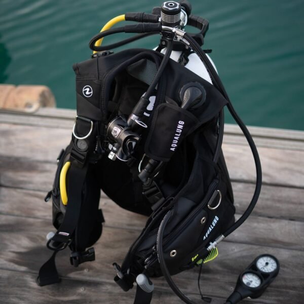 Aqualung Axiom i3+ Men BCD – S & ML Aqualung Axiom i3+ Men BCD – S & ML